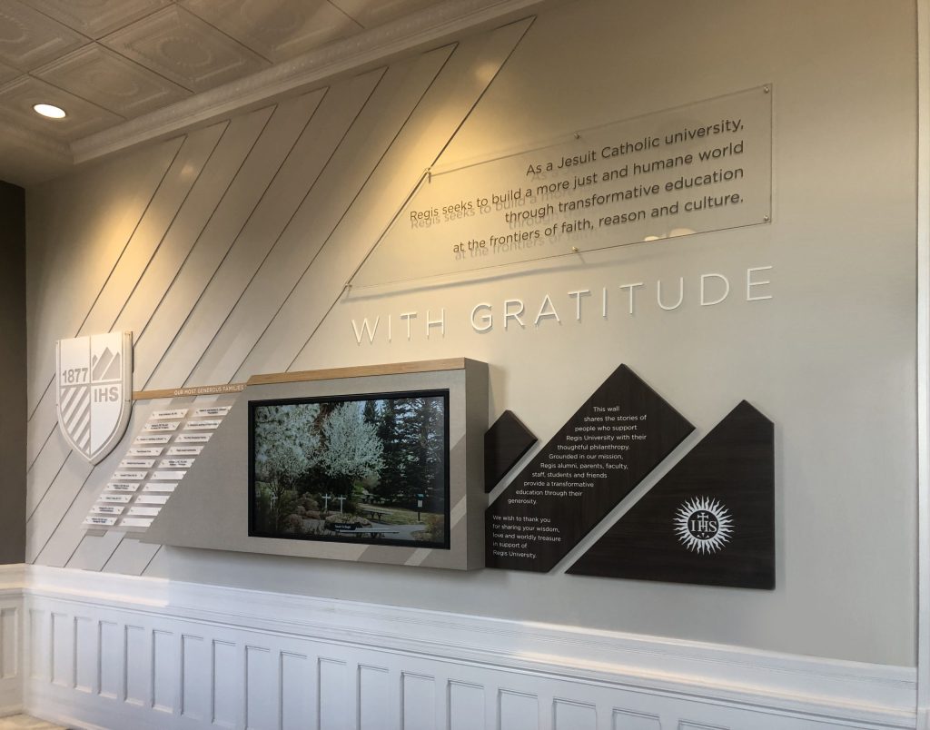 Interactive Computer System, Monitor, Donor Display, Donor Wall, Recognition, Educational Display, Experiential Design